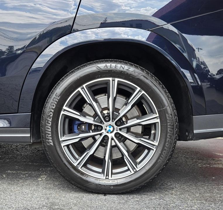 2022 BMW X6