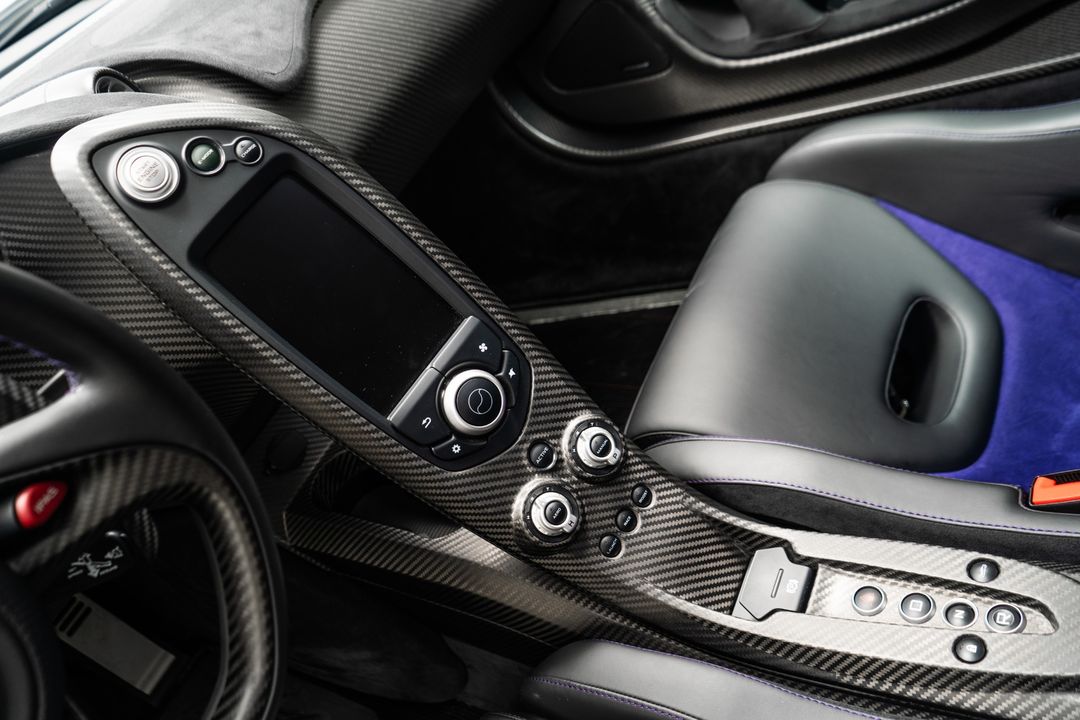 2015 McLaren P1