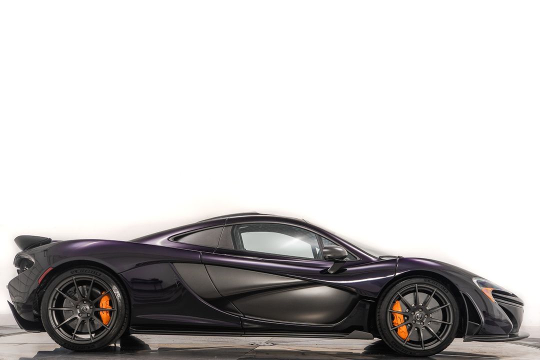 2015 McLaren P1