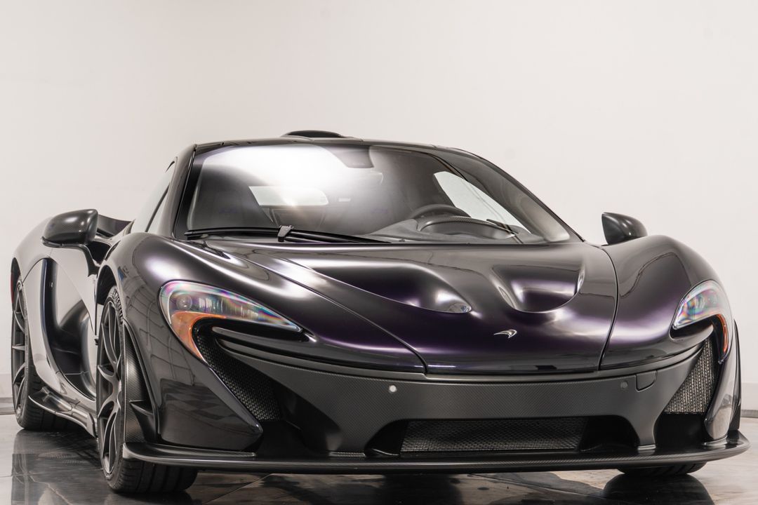 2015 McLaren P1