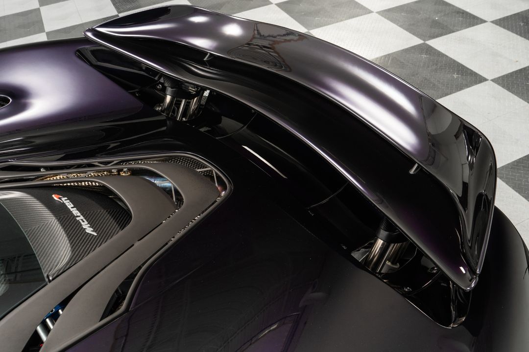 2015 McLaren P1