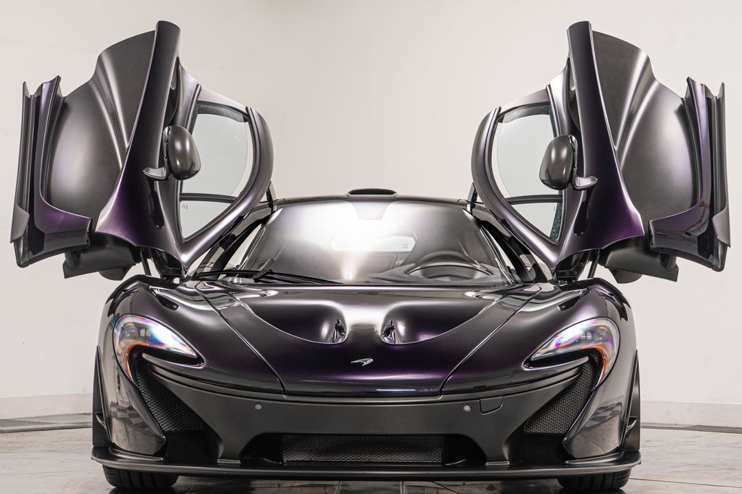 2015 McLaren P1