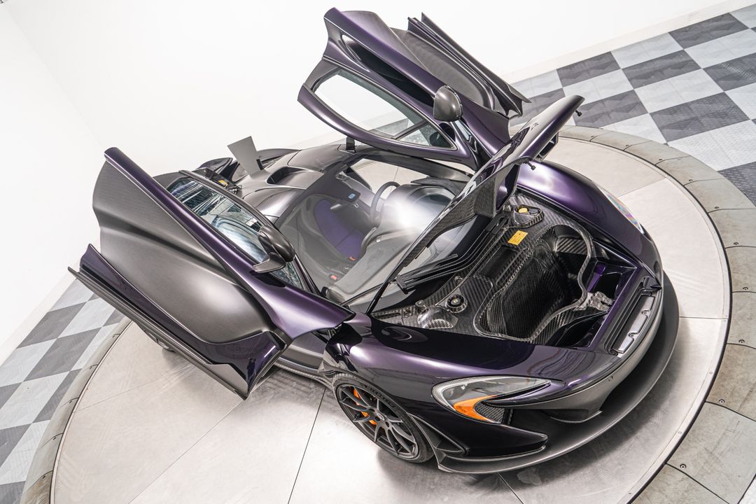 2015 McLaren P1