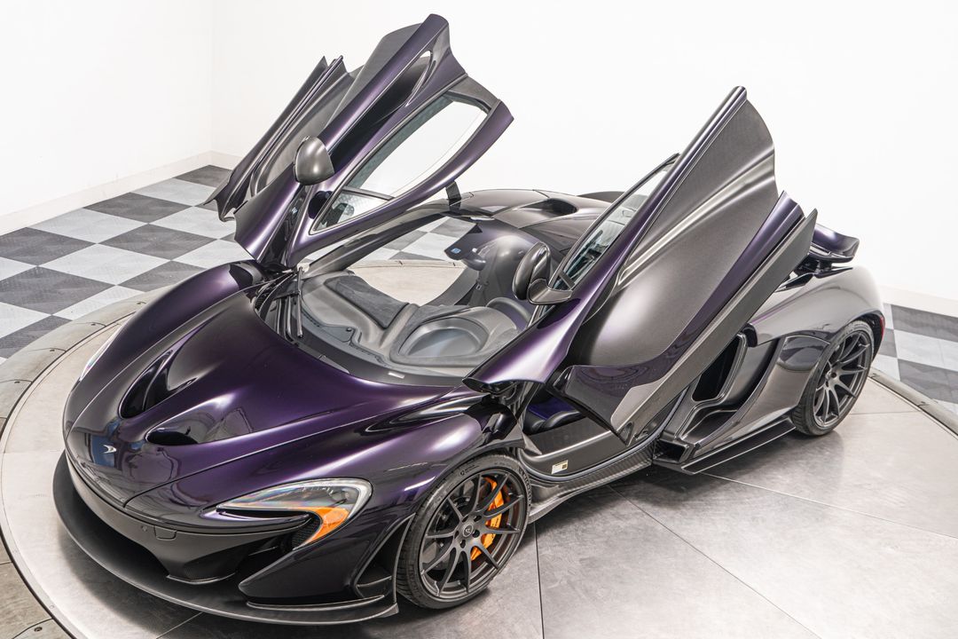 2015 McLaren P1