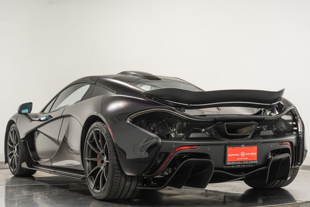 2015 McLaren P1