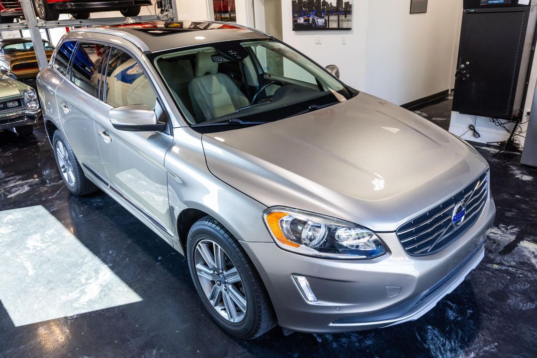2016 Volvo XC60