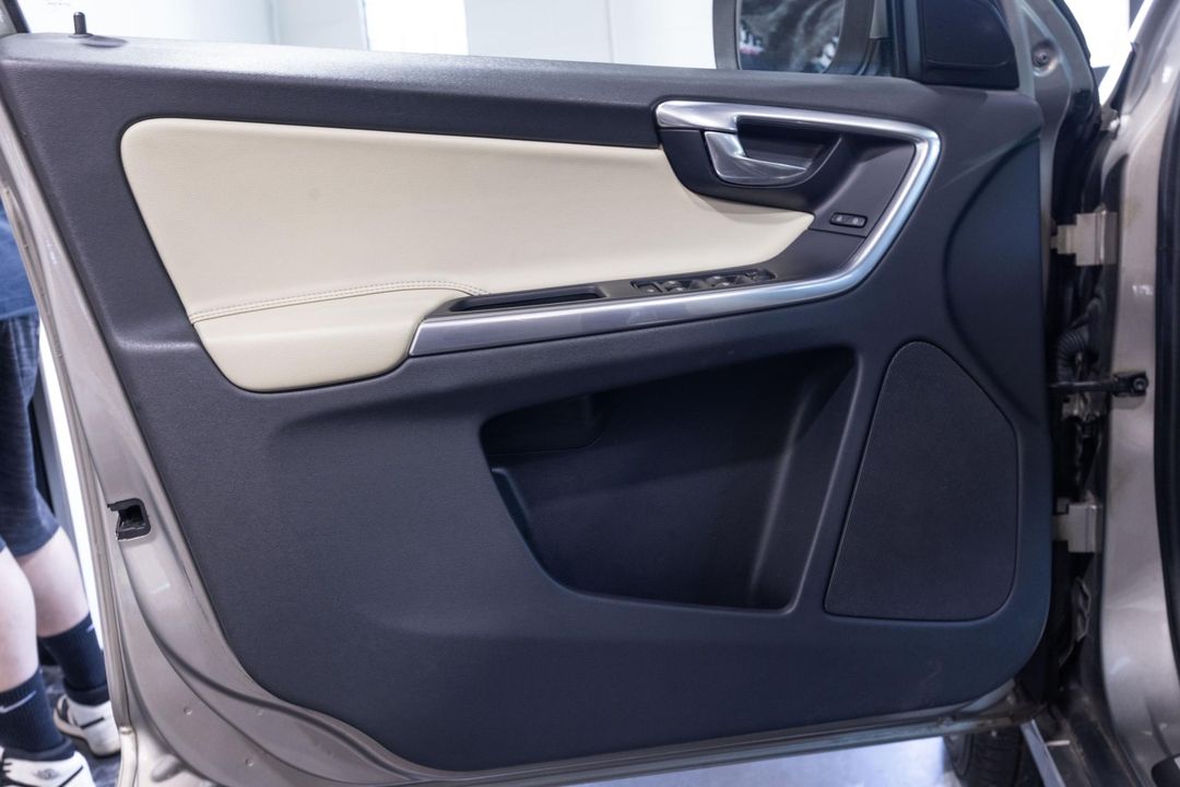 2016 Volvo XC60
