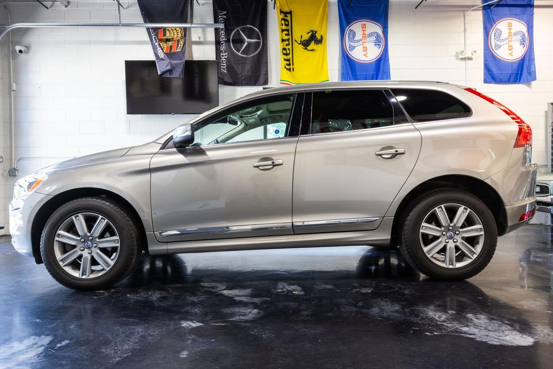 2016 Volvo XC60