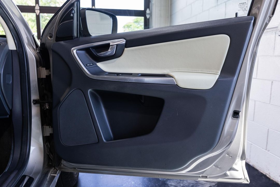 2016 Volvo XC60