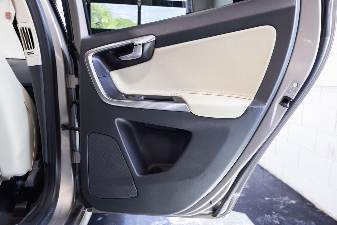 2016 Volvo XC60