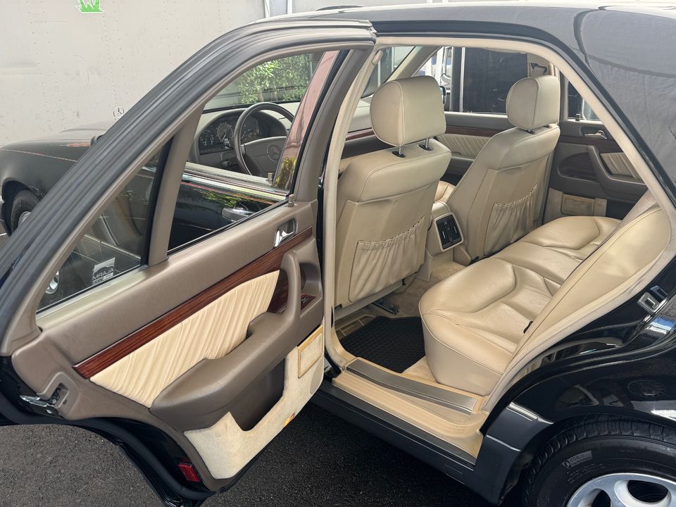 1995 Mercedes-Benz S-Class