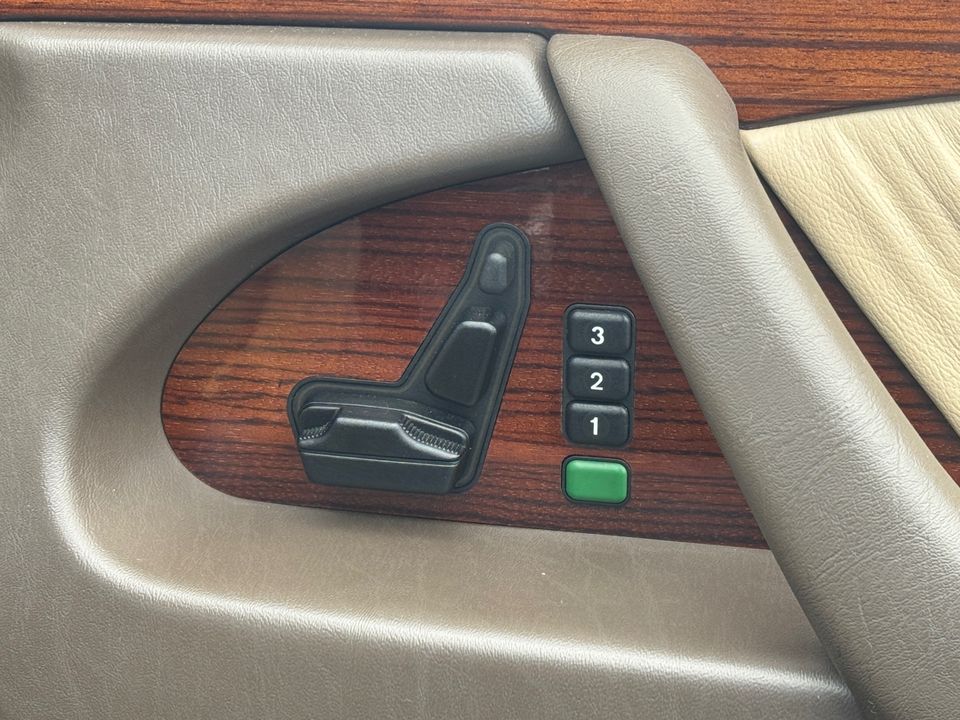 1995 Mercedes-Benz S-Class