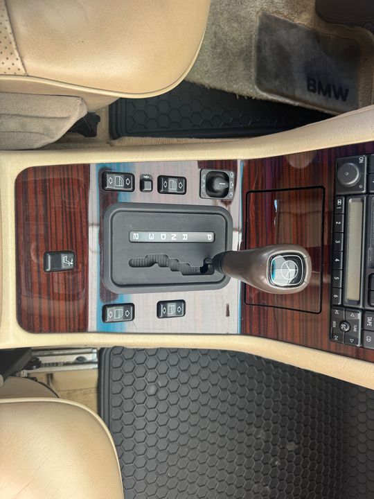 1995 Mercedes-Benz S-Class