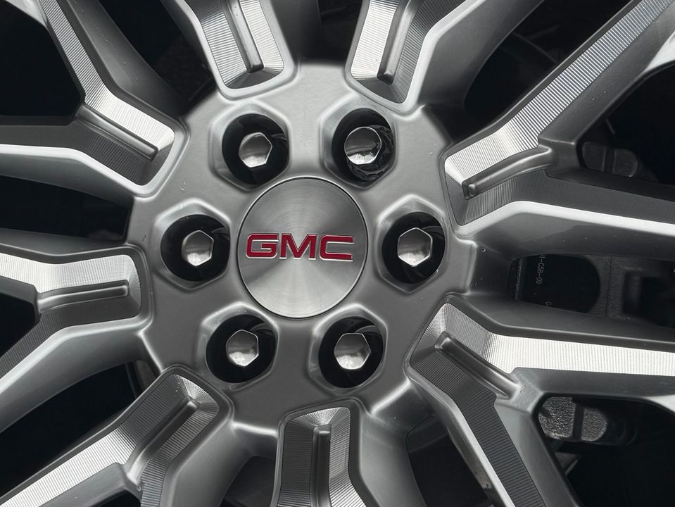 2025 GMC Yukon