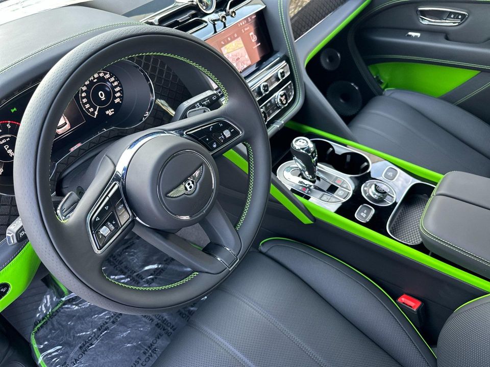 2025 Bentley Bentayga