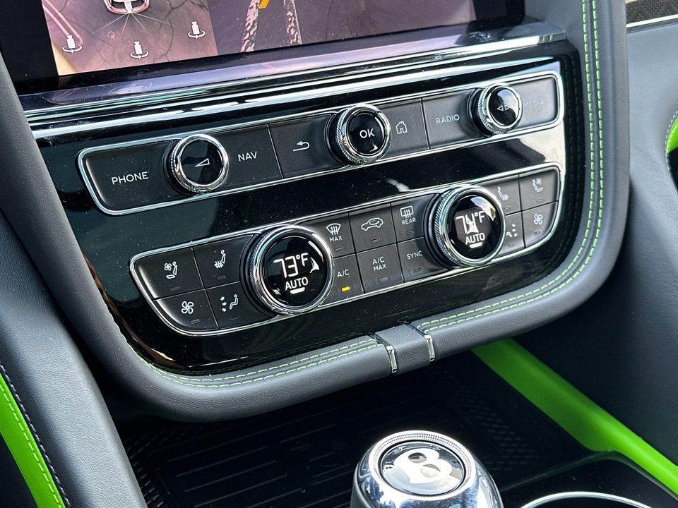 2025 Bentley Bentayga