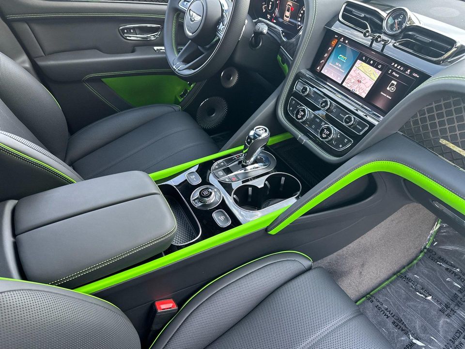 2025 Bentley Bentayga
