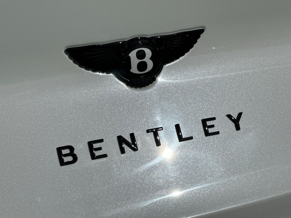 2025 Bentley Bentayga