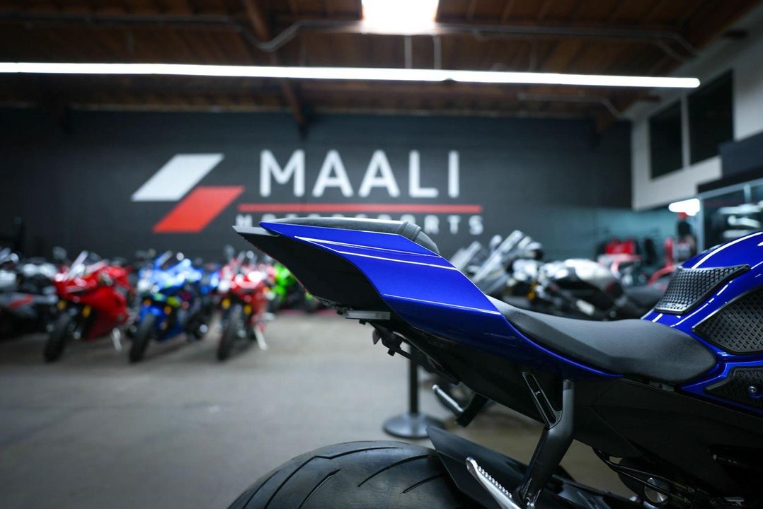 2023 Yamaha YZF-R1