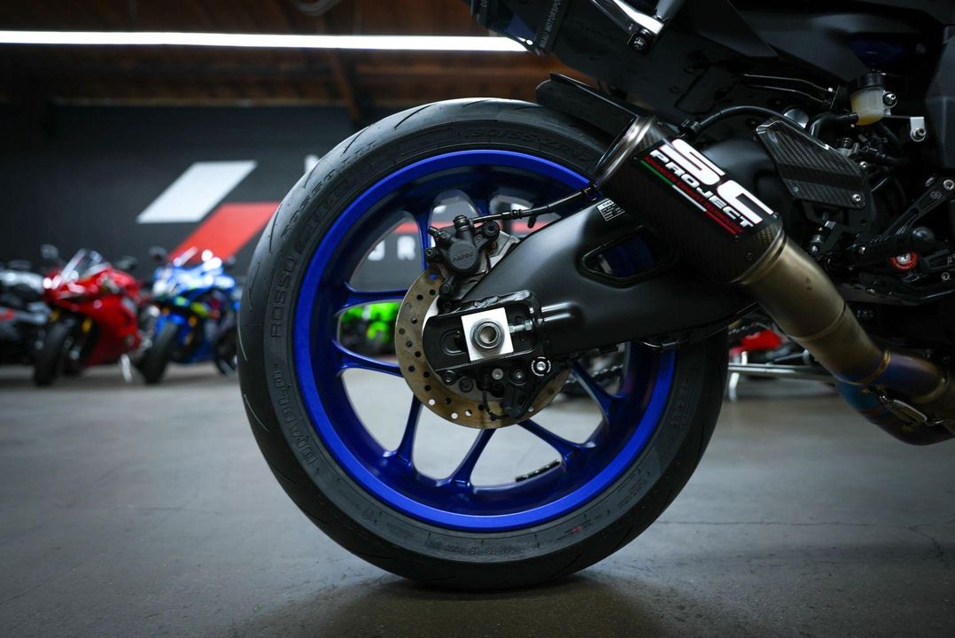 2023 Yamaha YZF-R1