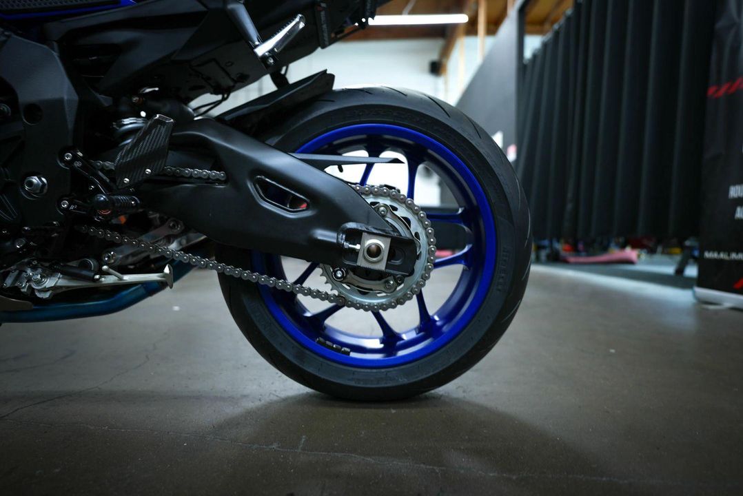 2023 Yamaha YZF-R1