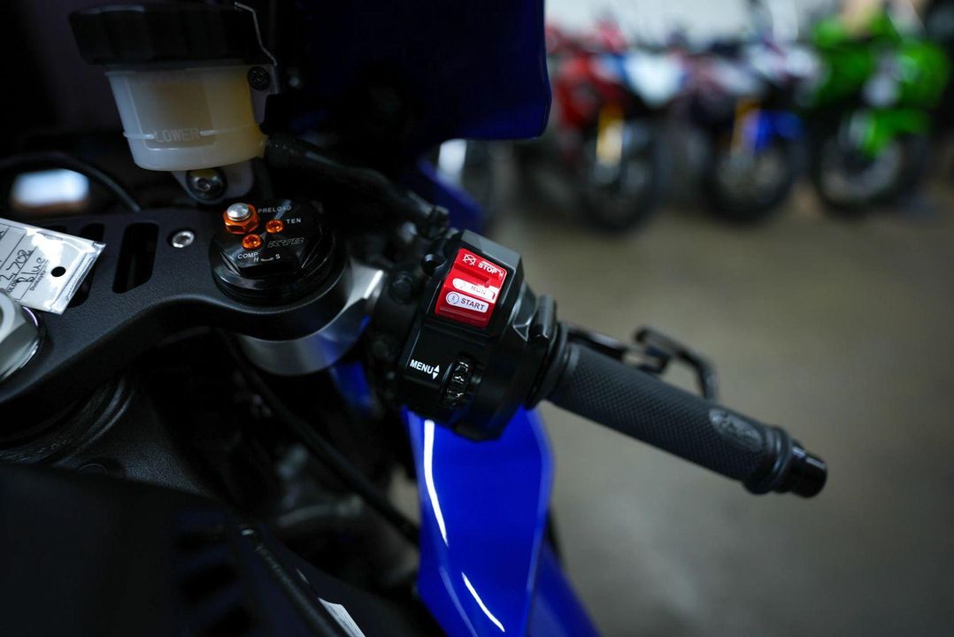 2023 Yamaha YZF-R1