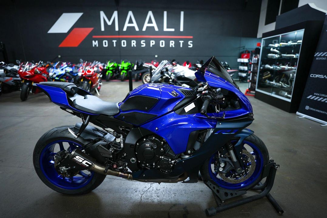 2023 Yamaha YZF-R1