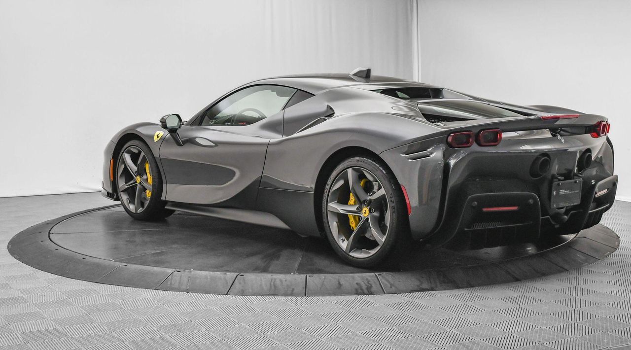 2022 Ferrari SF90 Stradale
