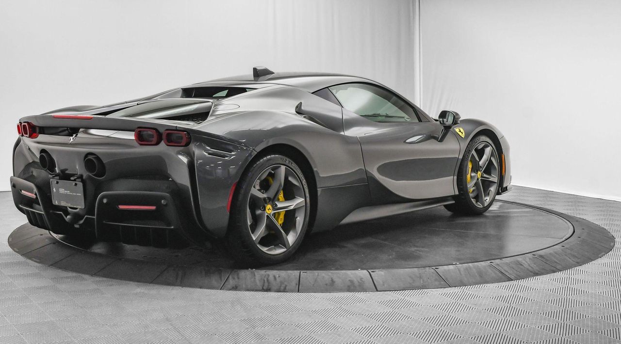 2022 Ferrari SF90 Stradale