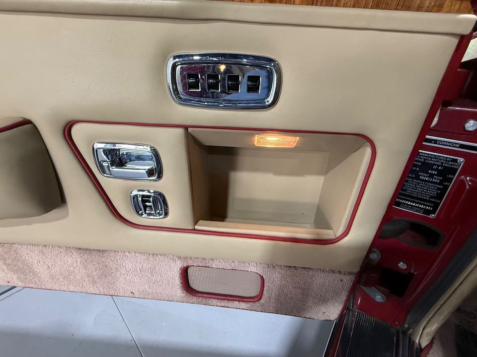 1988 ROLLS-ROYCE CORNICHE II