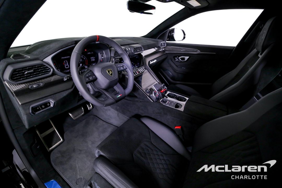 2024 Lamborghini Urus