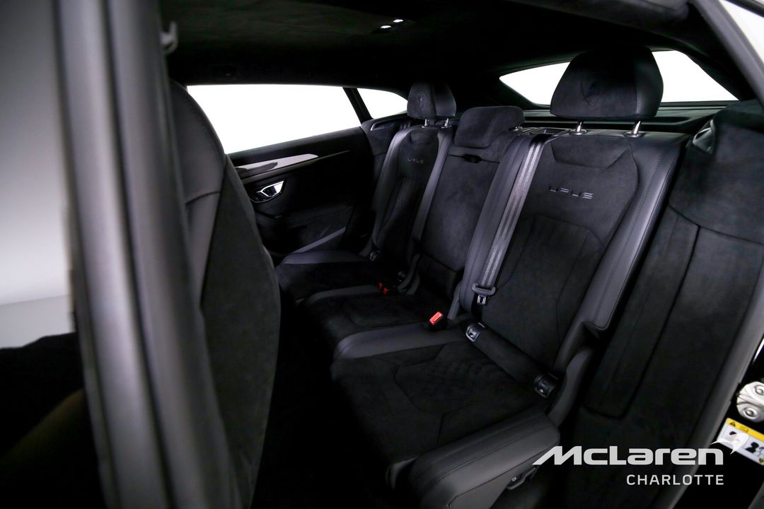 2024 Lamborghini Urus