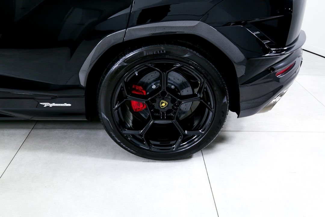 2024 Lamborghini Urus