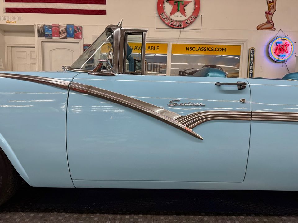 1956 Ford Fairlane