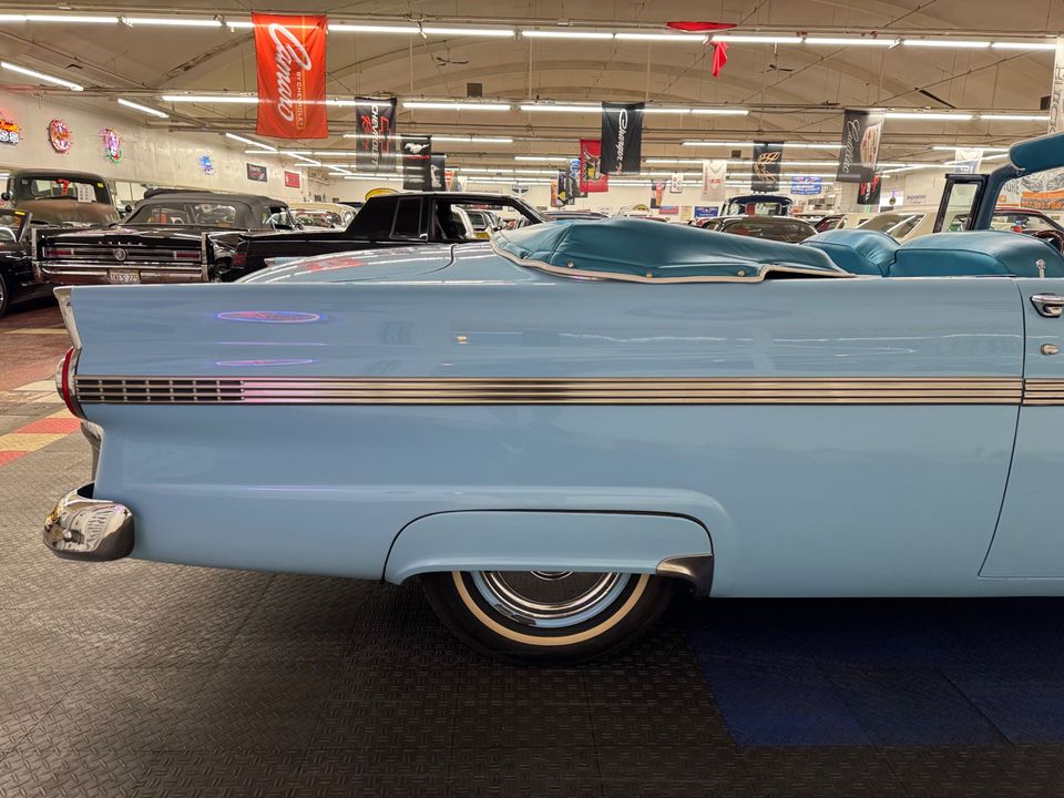 1956 Ford Fairlane