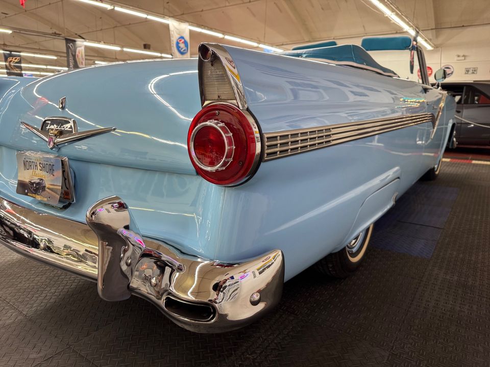 1956 Ford Fairlane