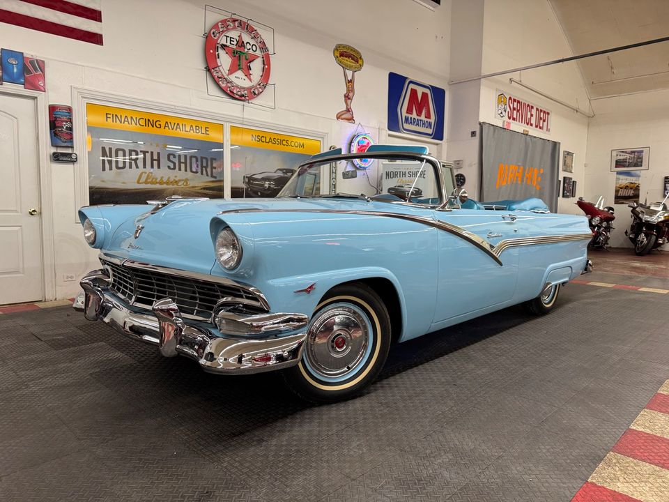 1956 Ford Fairlane
