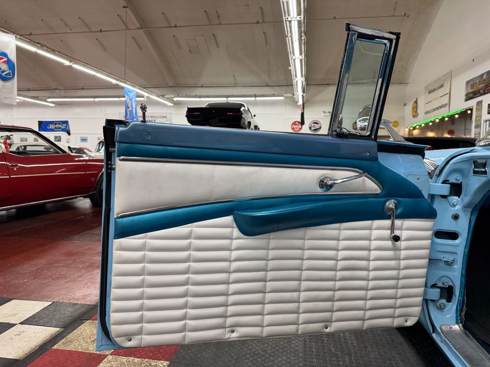 1956 Ford Fairlane