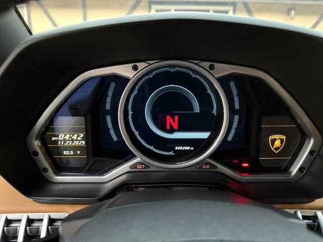 2014 Lamborghini Aventador