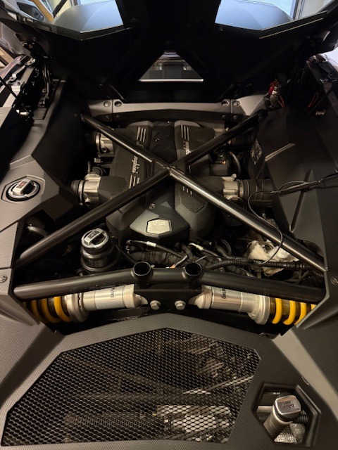 2014 Lamborghini Aventador