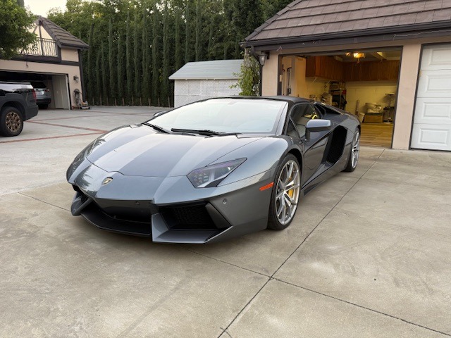 2014 Lamborghini Aventador