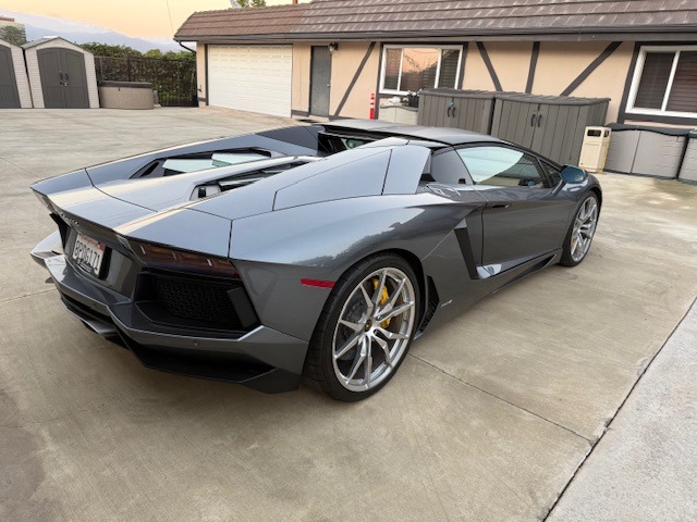 2014 Lamborghini Aventador
