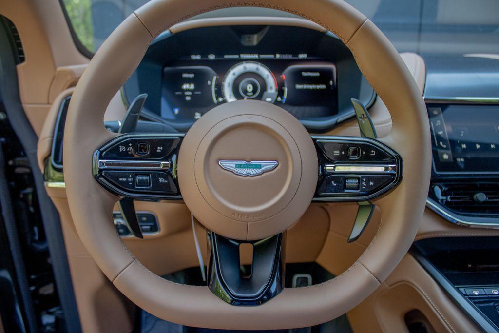 2026 Aston Martin DBX