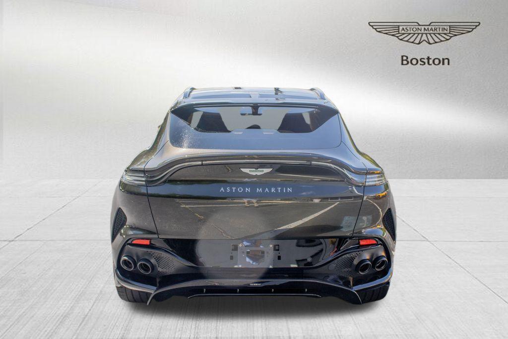 2026 Aston Martin DBX