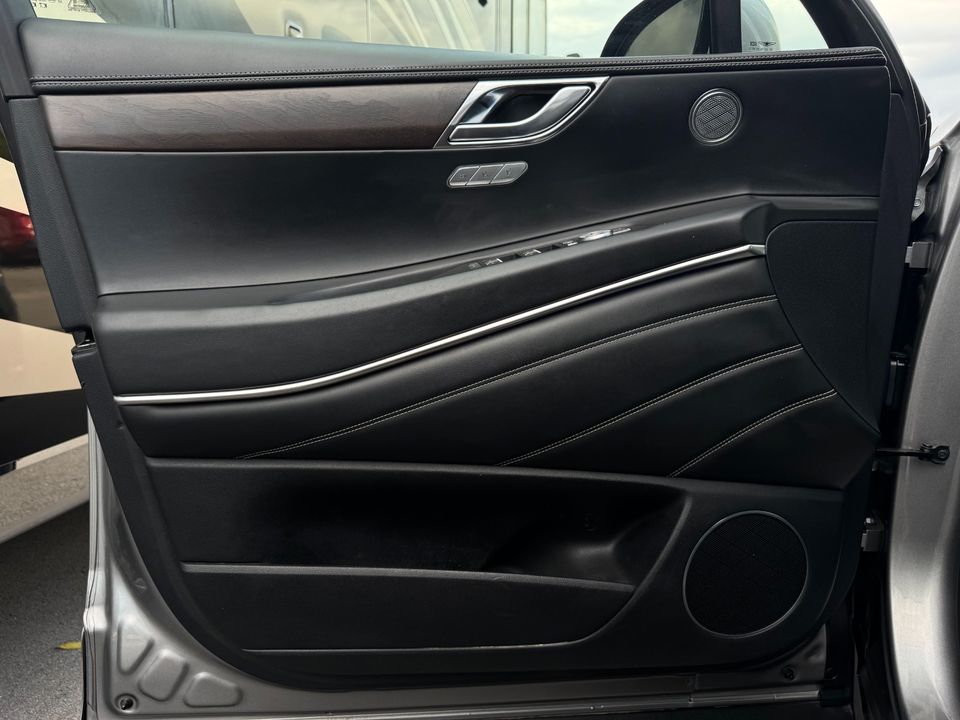 2021 Genesis GV80