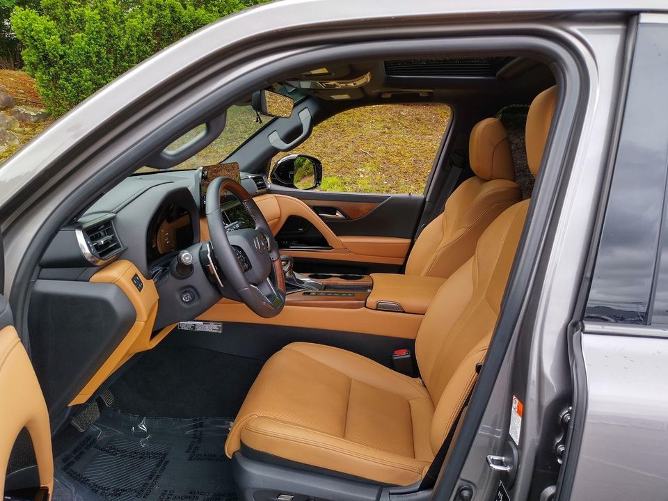 2024 Lexus LX
