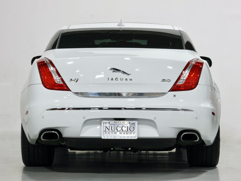 2013 Jaguar XJ