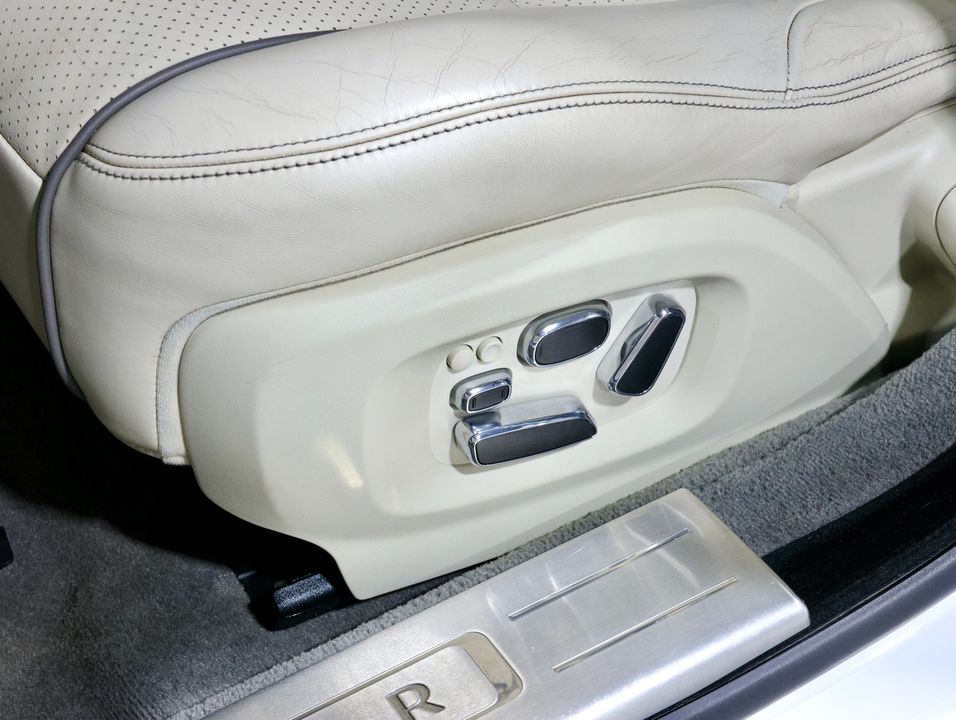 2013 Jaguar XJ