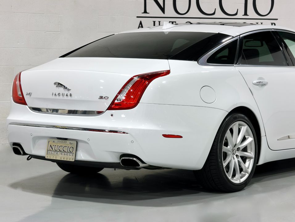 2013 Jaguar XJ