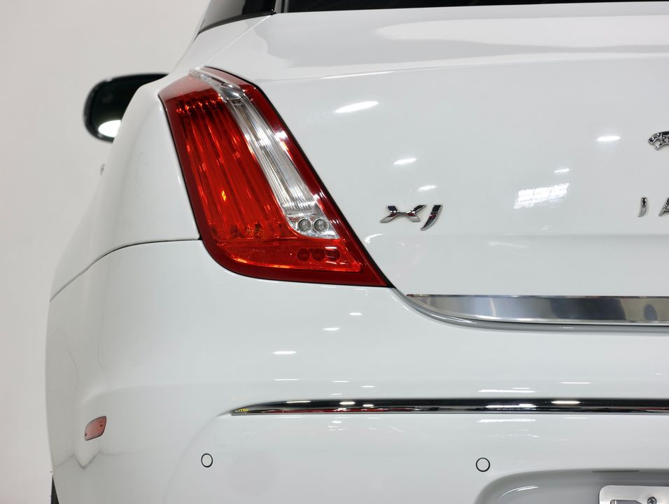 2013 Jaguar XJ